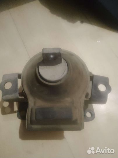 Подушка двигателя задняя honda accord 7