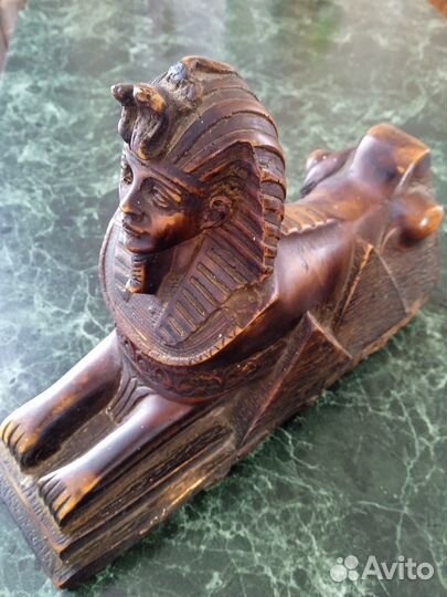 Статуэтка Фараон