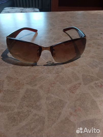 Солнцезащитные очки