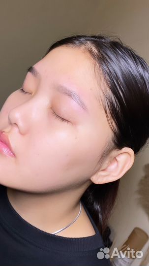 Коррекция,окрашивание и ламинирование бровей