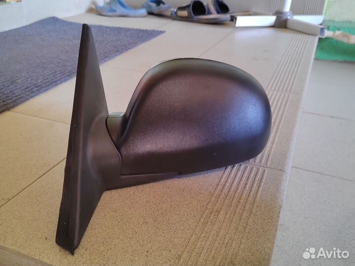 Зеркало на hyundai accent левое