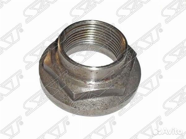 Гайка задней ступицы toyota land cruiser 86