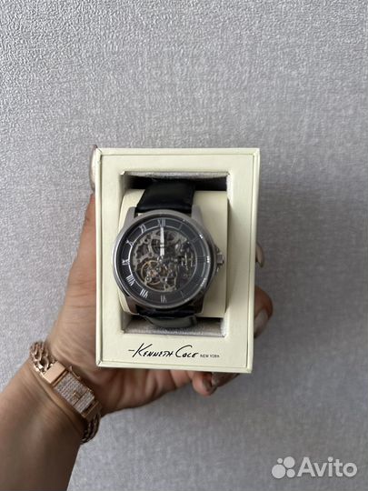 Часы наручные