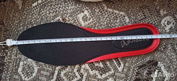 Ботинки кроссовки 41размер