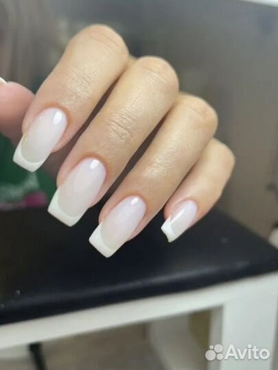 Маникюр педикюр