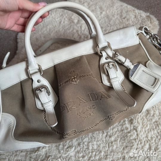 Винтажная сумка Prada Canapa