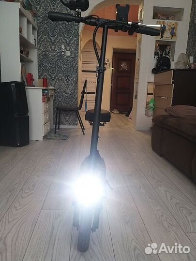 Самокат взрослый электрический бу