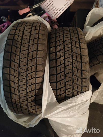 Bridgestone Blizzak DM-V1 245/65 R17 105R