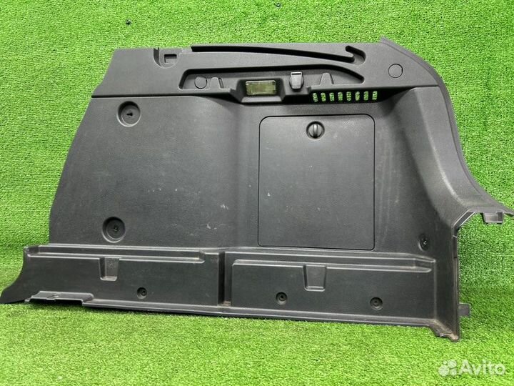 Обшивка багажника правая Ваз Vesta Cross универсал