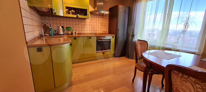 3-к. квартира, 100 м², 17/18 эт.