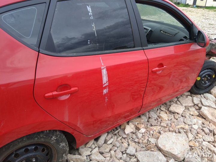 Дверь передняя задняя Hyundai i30 стекло замок