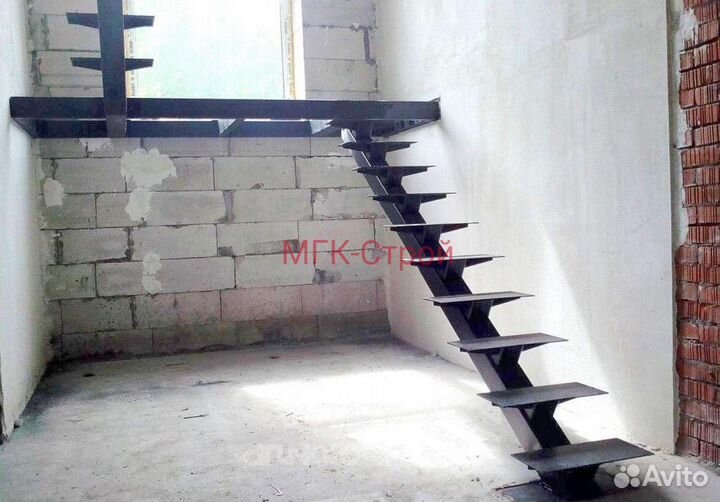 Металлокаркас лестницы на монокосоуре под ключ
