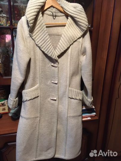 Вязаное пальто теплое на межсезонье Чехия