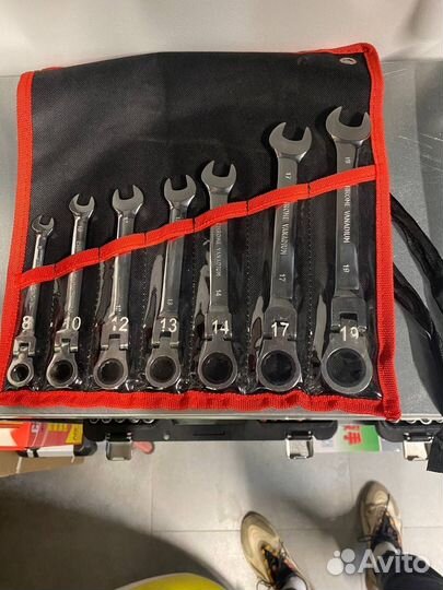 Набор накидных ключей с трещеткой