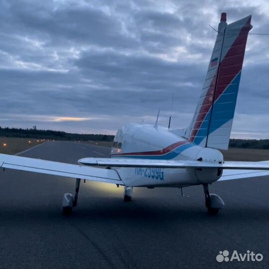 Полетай на самолете над городом