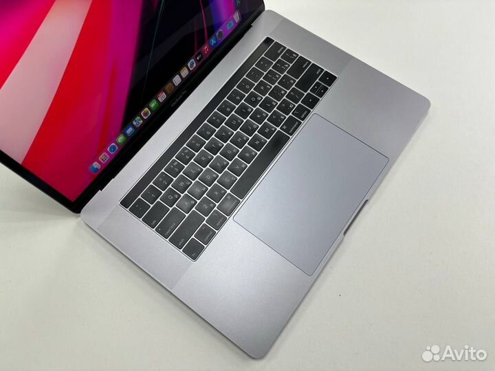 MacBook Pro 15 (2018), 512 ГБ, Core i7, 2.6 ГГц, RAM 16 ГБ, Radeon Pro 560X 4 ГБ