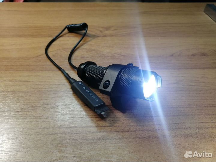 Подствольный фонарь с выносной кнопкой, новый