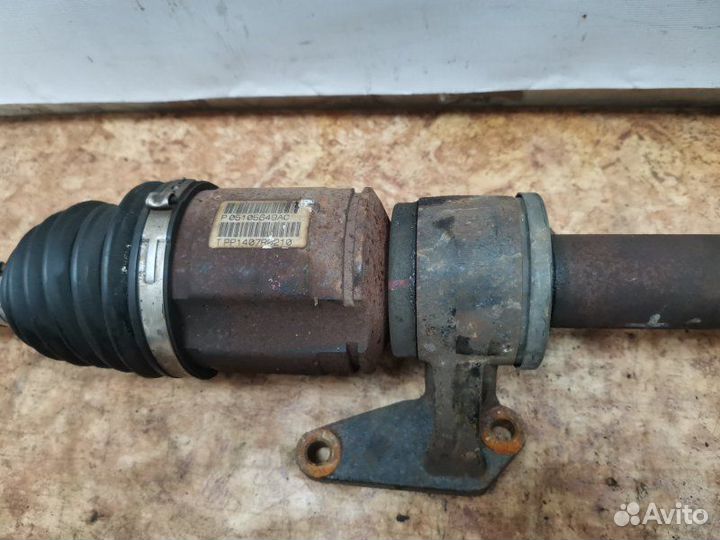 Привод передний правый Dodge Caliber 1.8 EBA 2007