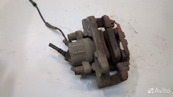 Суппорт левый передний BMW 2 F22