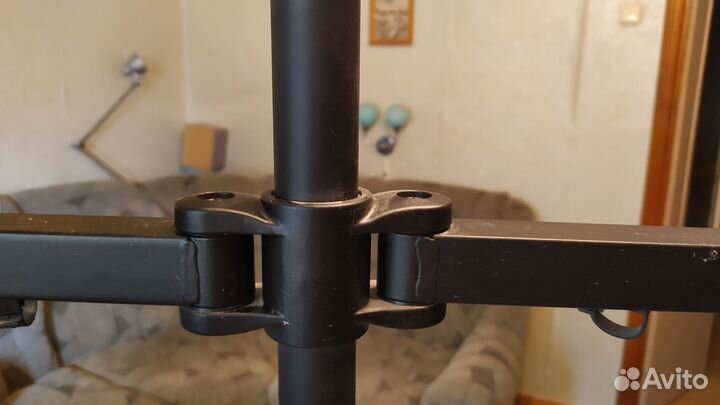 Кронштейн для 4-х монитора