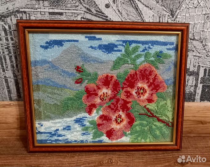 Картина вышитая бисером и крестиком 