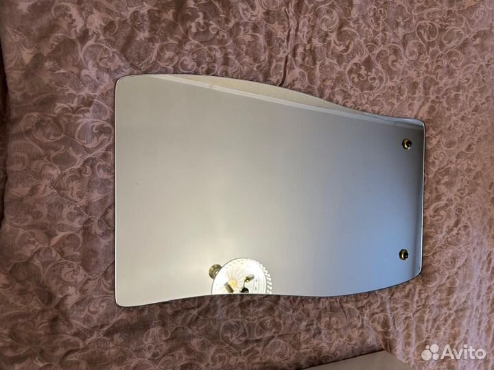 Зеркало настенное