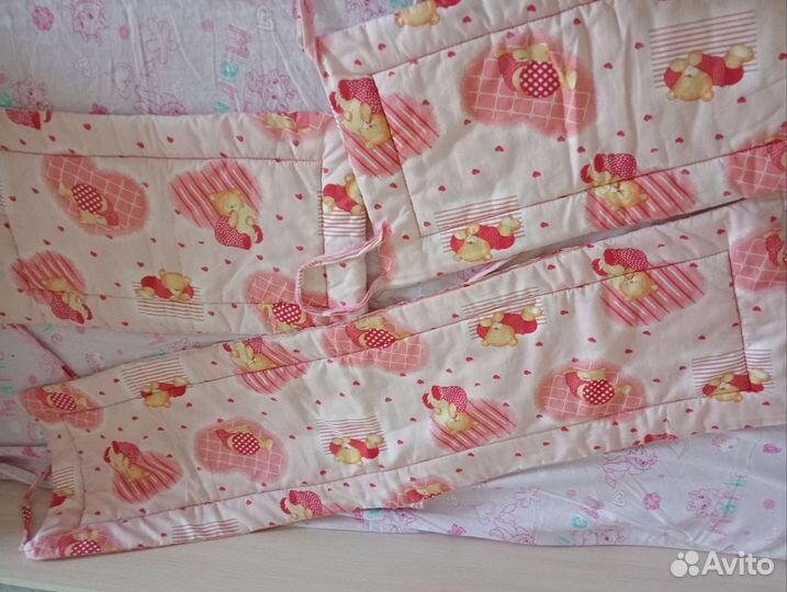 Бортики в детскую кроватку