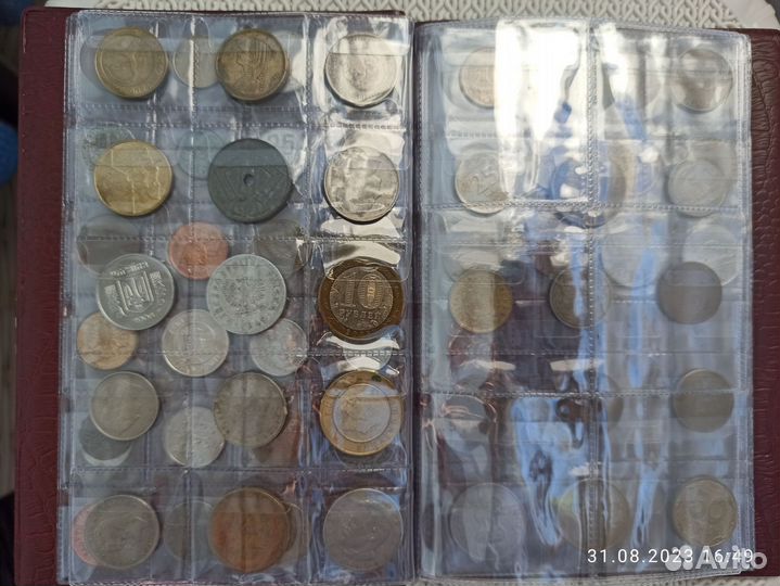 Альбом с монетами