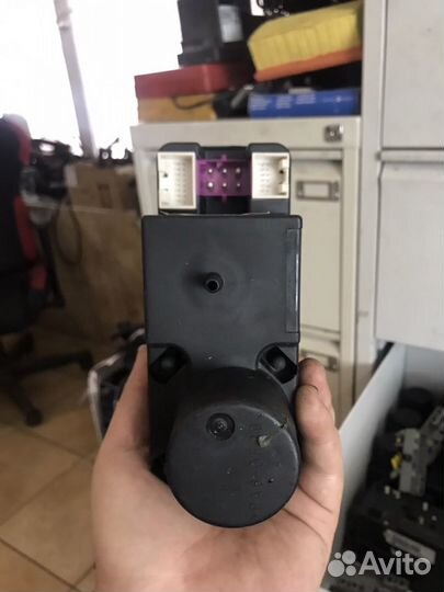 Компрессор центрального замка Ауди