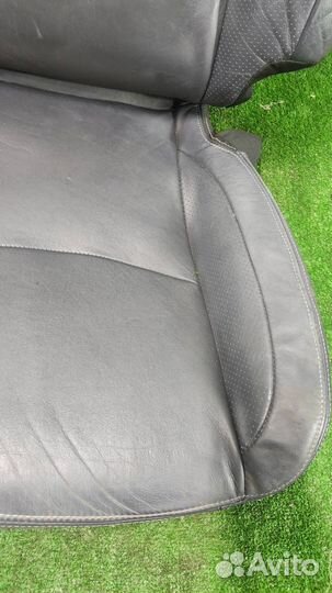 Обивка сиденья Citroen C-Crosser 2007