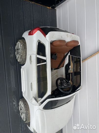 Детский электромобиль volvo