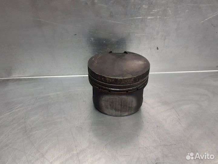 Поршень Audi A4 B5 1994-2001 седан 1.8 ADR 1995