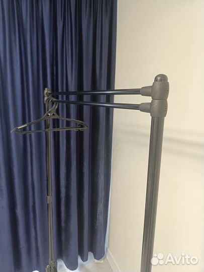 Вешалка для одежды напольная