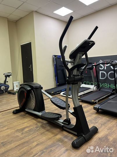 Эллиптический тренажер