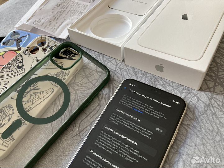 iPhone 11, 64 ГБ