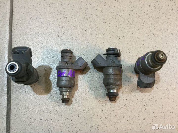 Форсунка инжекторная Skoda Octavia A5 1Z 2004-2013