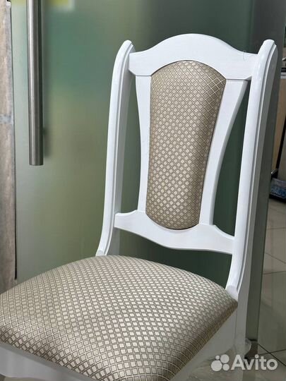 Стул Номер 2