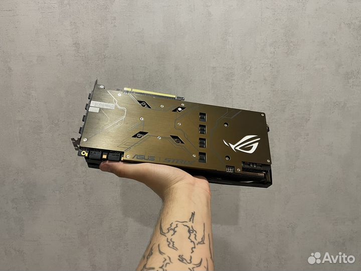 Видеокарта Asus ROG Strix Gaming GTX1080 Ti 11GB