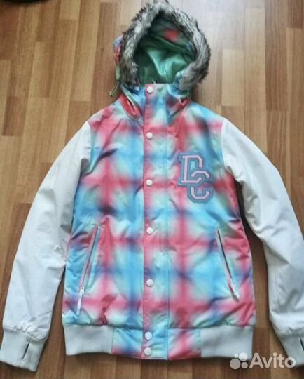 Сноубордический костюм женский