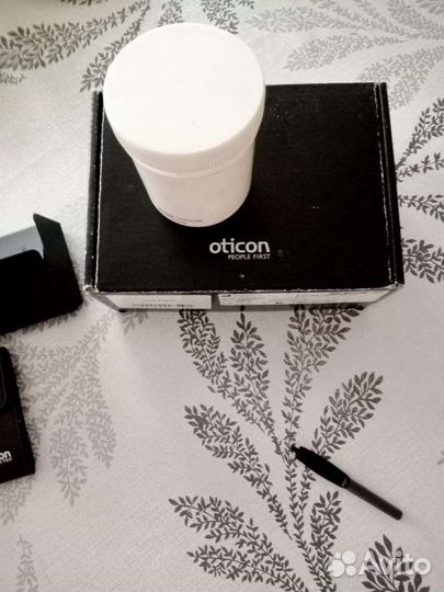 Слуховой аппарат oticon новый