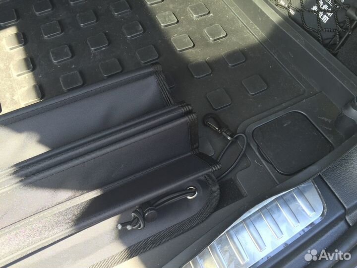 Складная защита порога багажника Mercedes