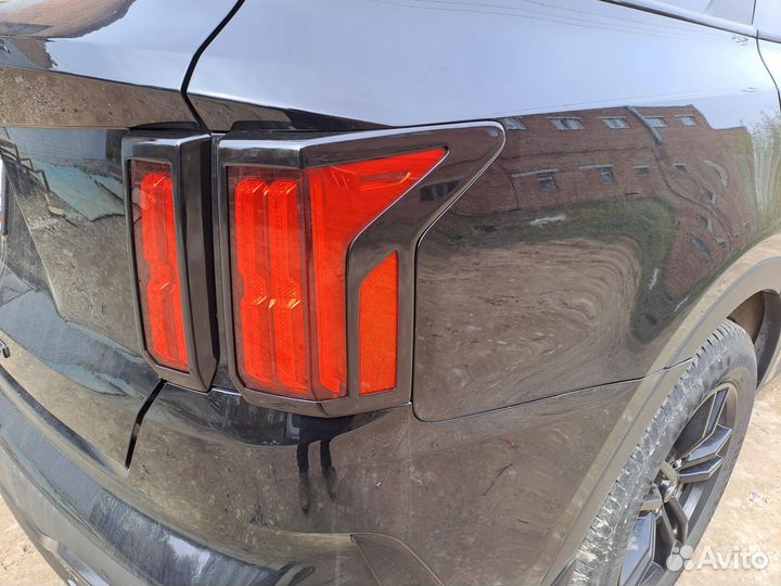 Накладки на задние фонари Киа Соренто 4