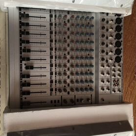 Микшерный пульт behringer eurorack MC2004A