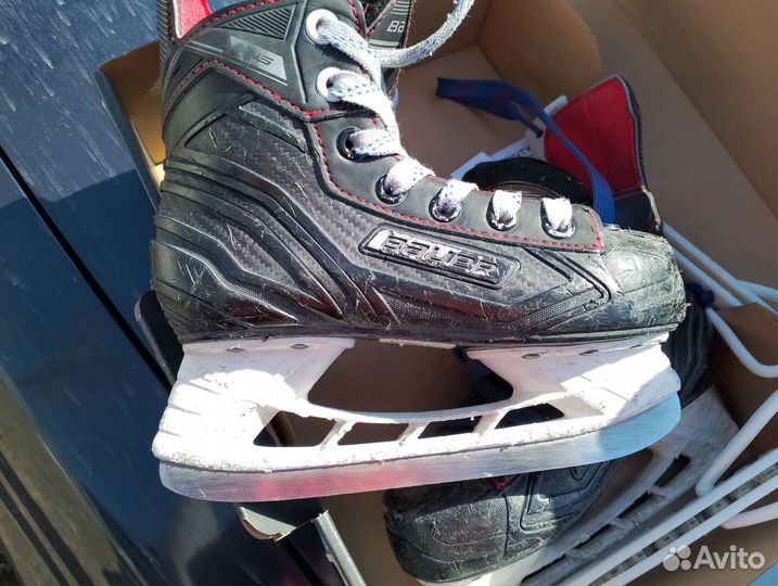 Хоккейные коньки bauer