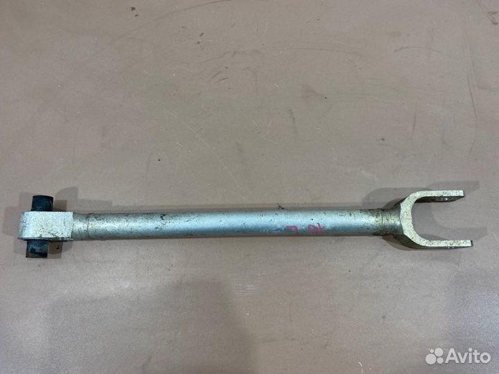Рычаг тяга задний левый Infiniti Q70 M37 M25 M56