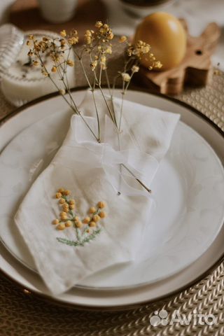 Салфетки сервировочные с вышивкой ручной работы