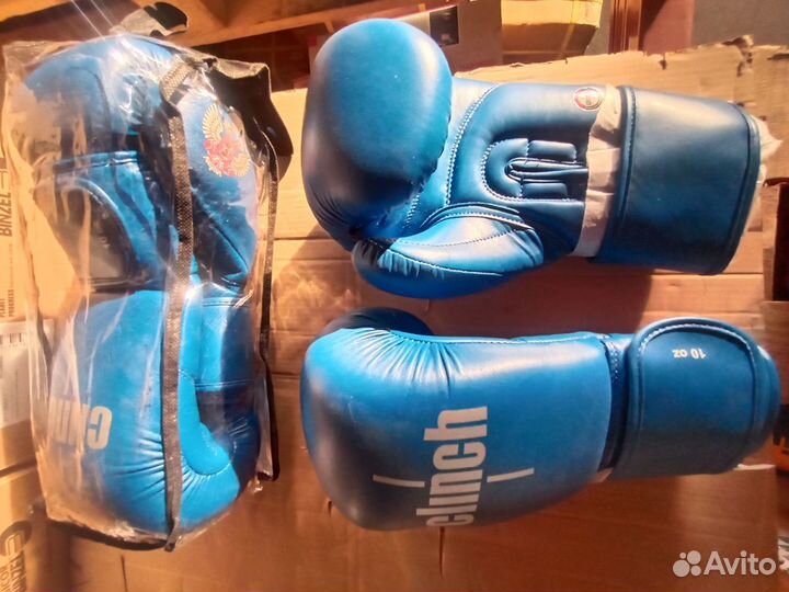 Новые боксерские перчатки, лапы и шлема