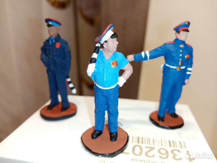 Фигурки работников дпс 1:43