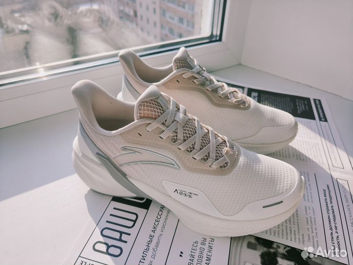 Беговые кроссовки женские Anta р. 37