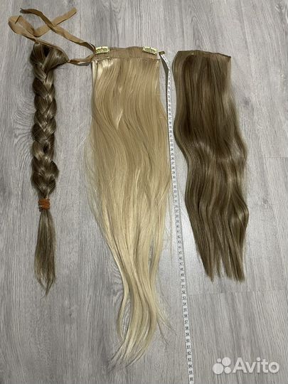 Волосы на заколках на ленте